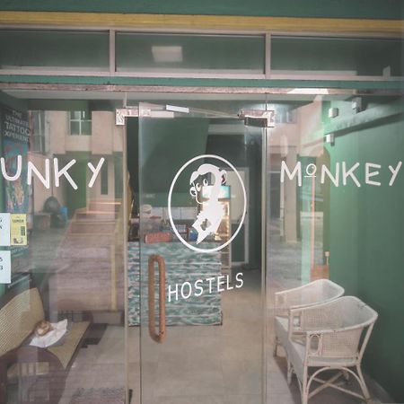 Bunky Monkey Hostels Colombo Exterior photo